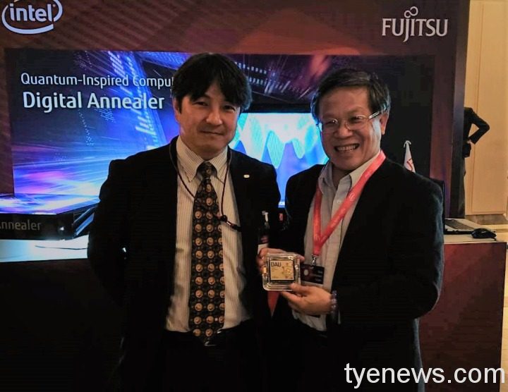 02 中原張慶瑞講座教授右全力推動量子資訊之發展。左為日本富士通DAU專家Hirofumi Nagai