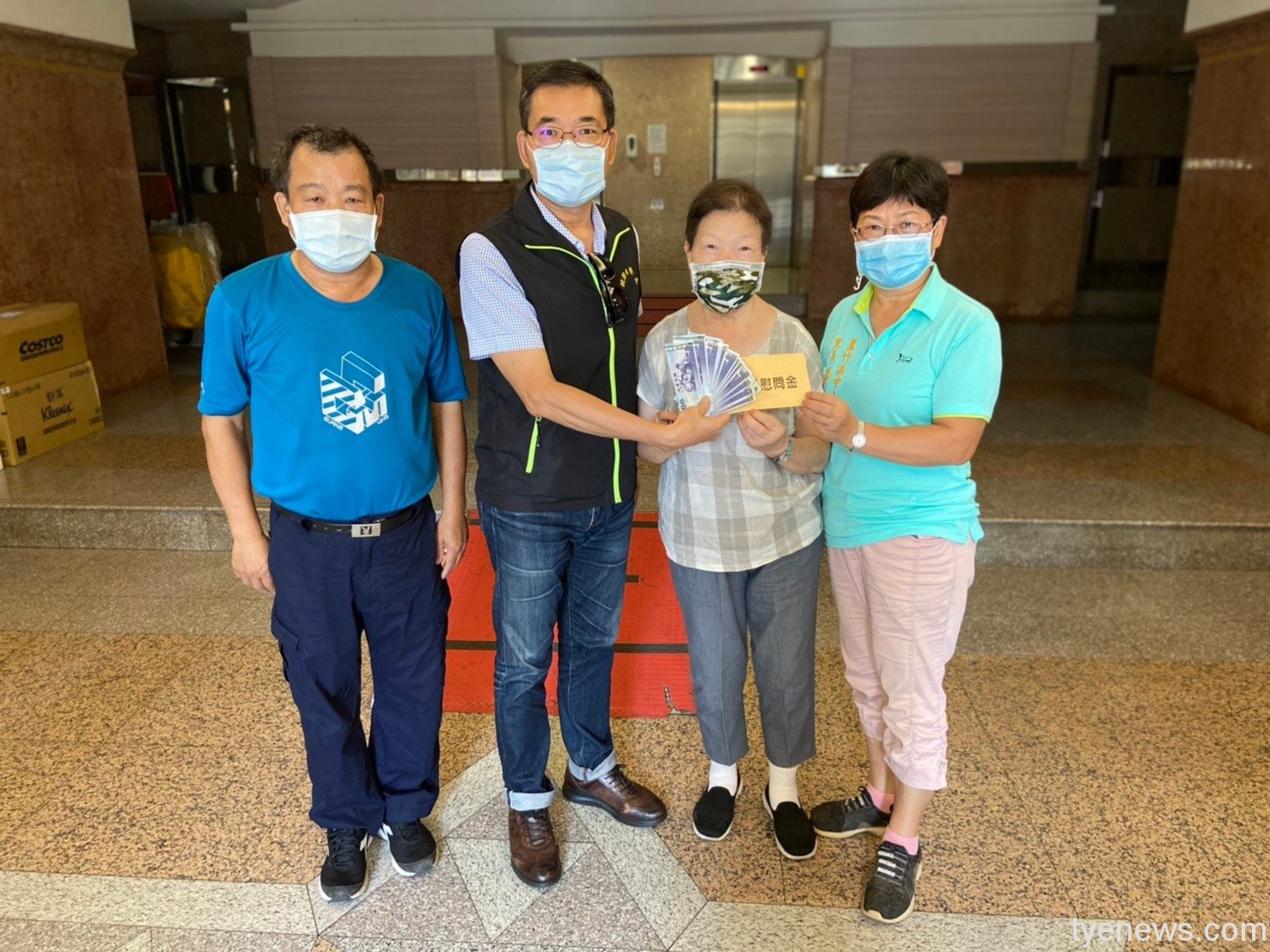 桃市榮服處長徐偉光率隊關懷榮民 協助走出疫情困境 0712訪視慰問 210712 1