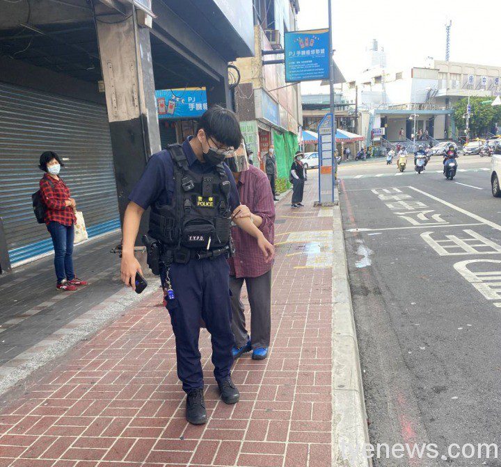 【有片】視障女獨自外出就醫迷途 中壢所警即時助返家 0927 1