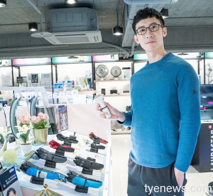 爸我愛您!父親節送禮首選 全國電子:現在買最划算 1 2 2 3