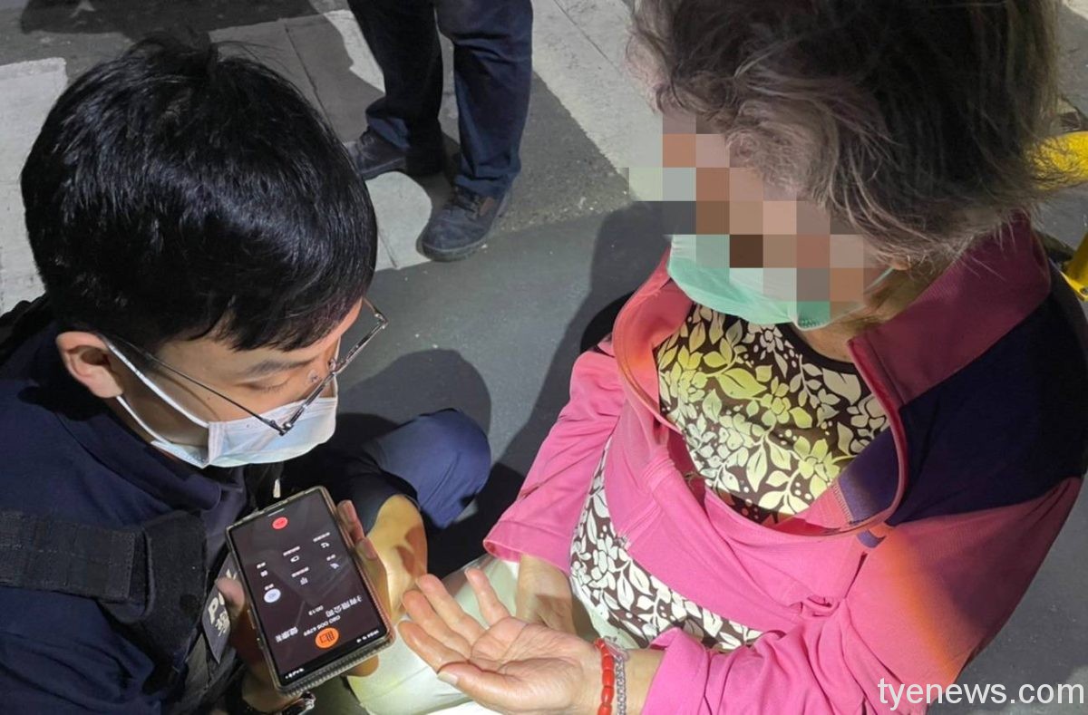 愛心手鍊立大功!大園警協助迷路老婦返家 133734 scaled 1