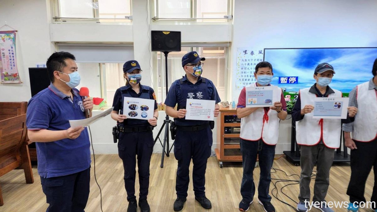 大園警「攜帶式指紋建檔服務」讓走失民眾更快找到回家的路 135099 scaled 1