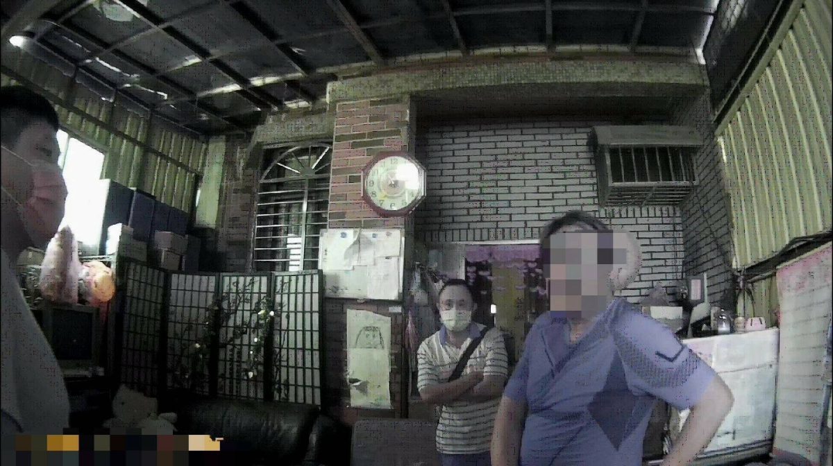 【有片】詐欺通緝犯返鄉過端午 家人狠下心報警逮捕