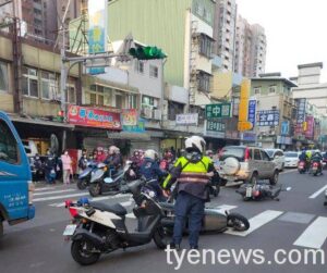 【有片】通緝犯學區逃竄遭識破 四維派出所全力追捕
