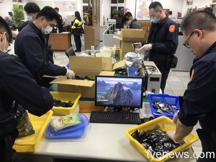 【有片】平鎮警掃蕩毒品 查獲「咖啡包」分裝場 1614388608489