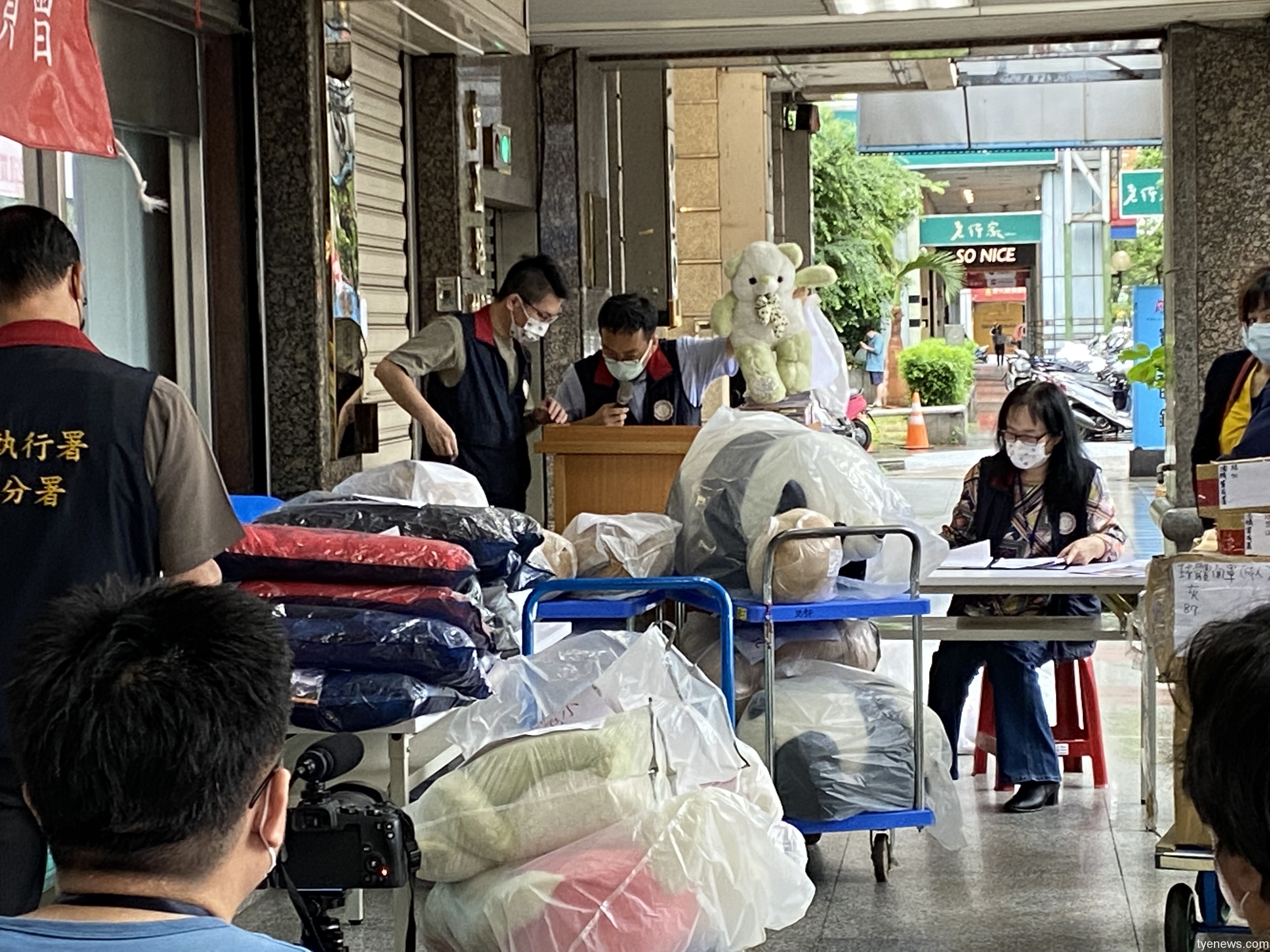 桃園分署聯合拍賣會 花41萬開走BMW 1654592392595