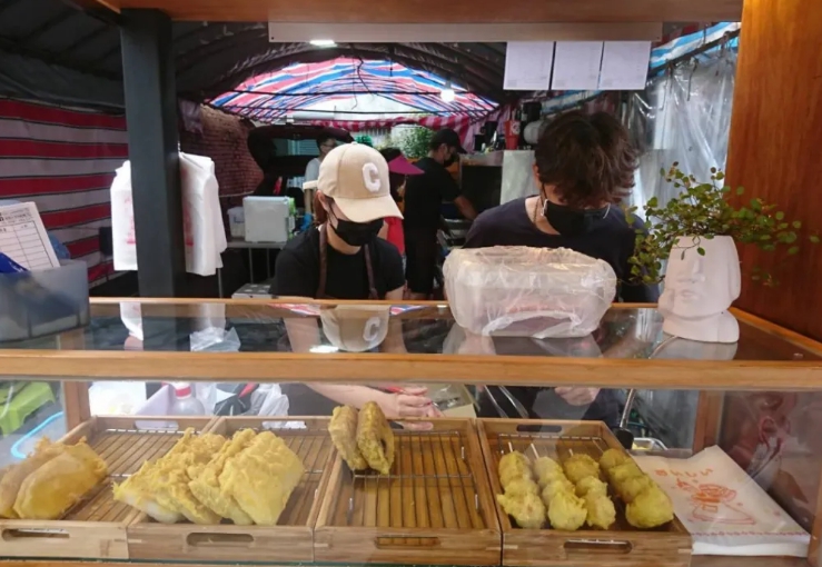 銅板美食「宜梧蚵嗲」難忘的好滋味