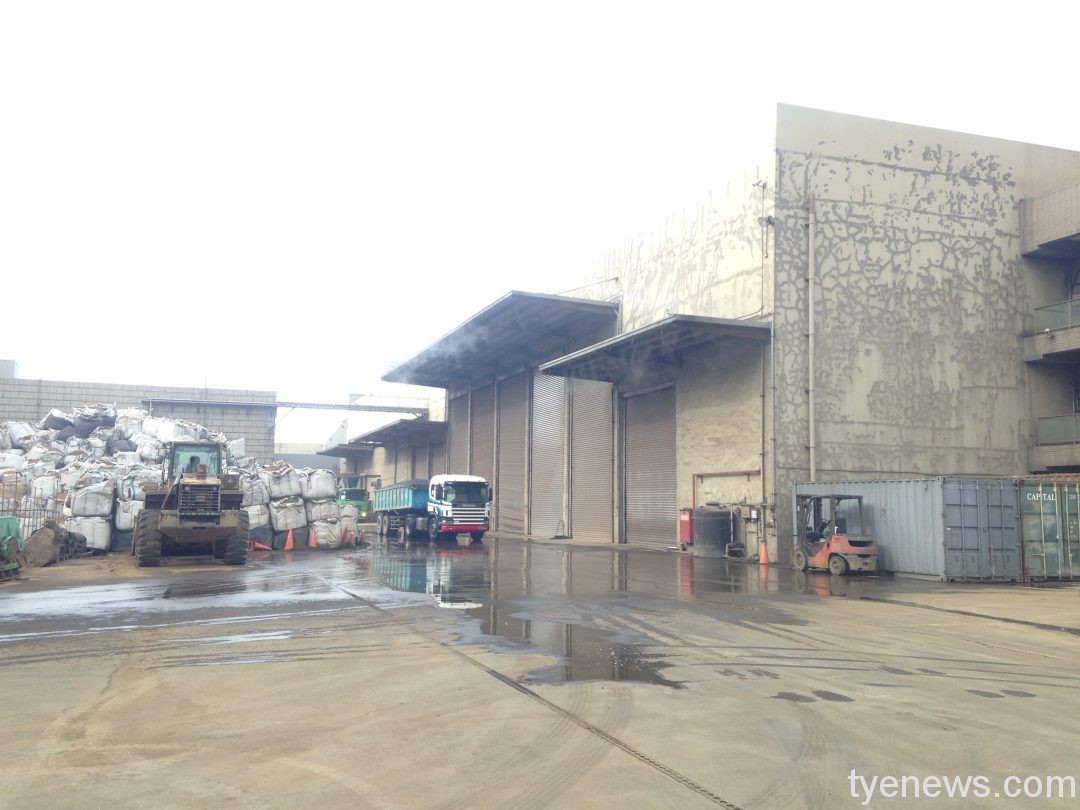 桃園萬噸污泥濫倒彰化 拒繳逾億清理費遭查封