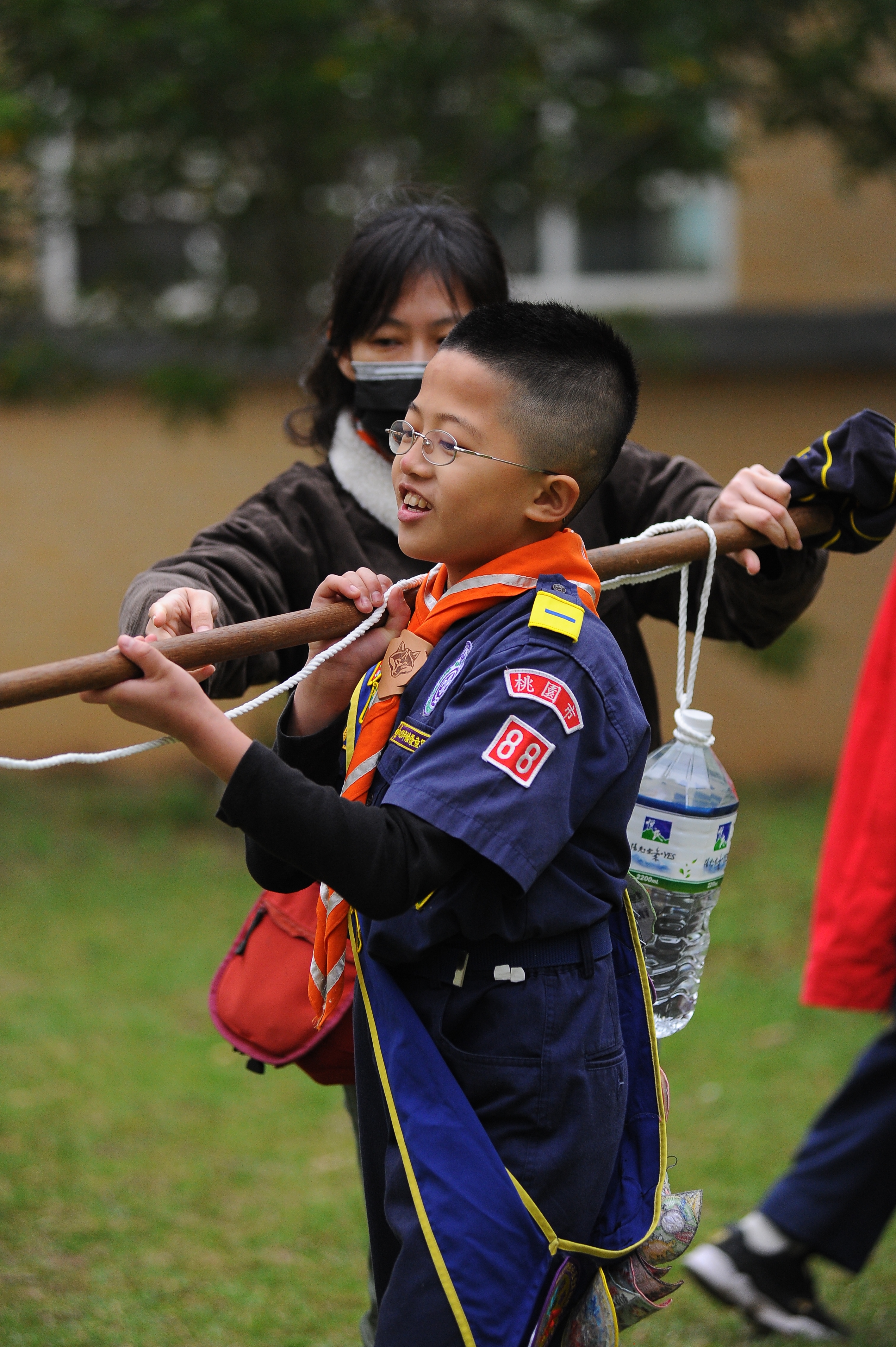 桃園幼童軍挺身響應台灣世界展望會「Water to Kids乾淨水零距離」行動 1取水路迢迢 童軍展現毅力完成體驗 rotated 1