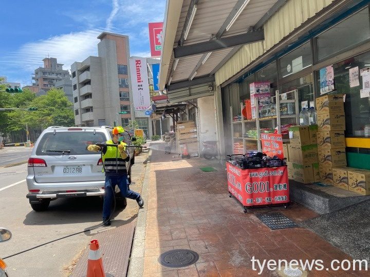 桃市防疫消毒隊員完成疫苗接種 繼續保衛民眾健康 2 1 1 8