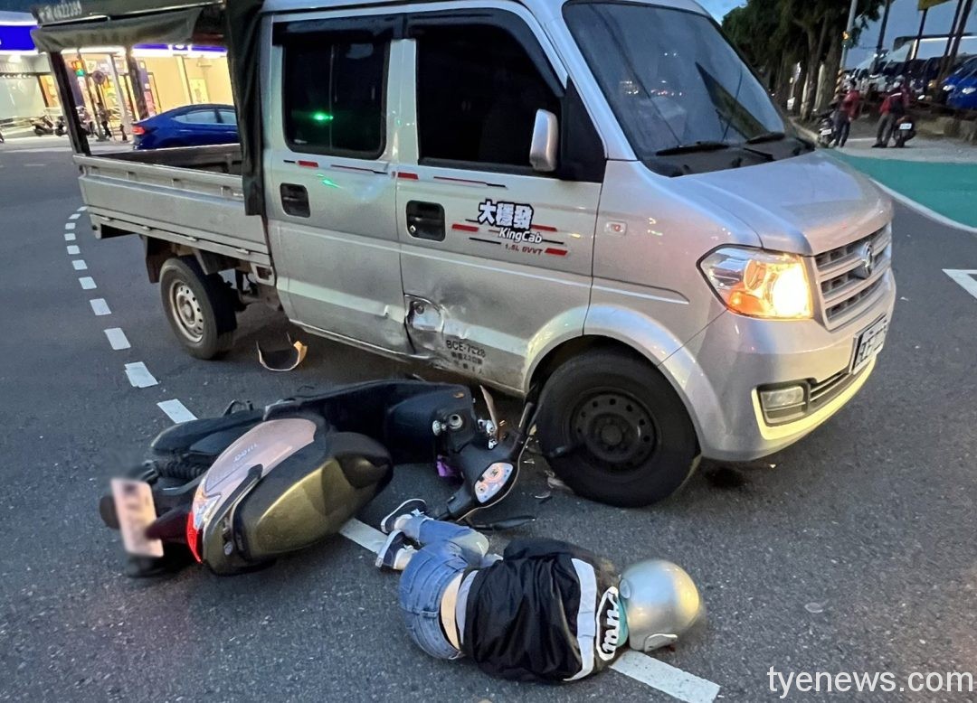 【有片】小貨車未禮讓直行車 妙齡女騎士擦撞倒地