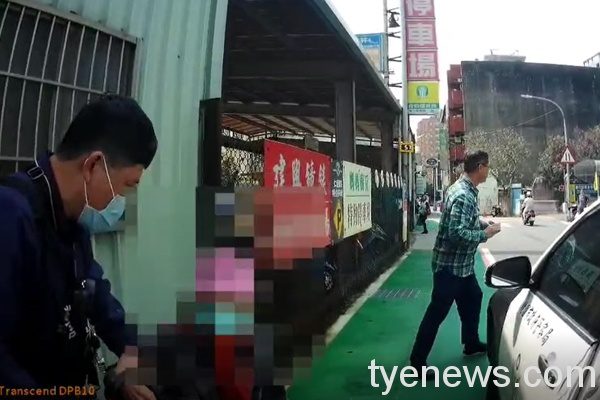 【有片】8旬婦跌坐路邊堅持走回家 蘆竹警勸說專車護送 2 3 5