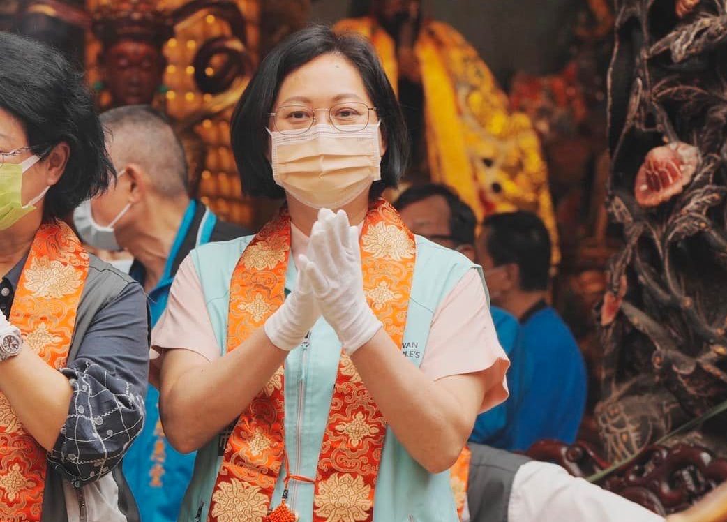 賴香伶發燒頭昏腦脹 快篩驚見兩條線