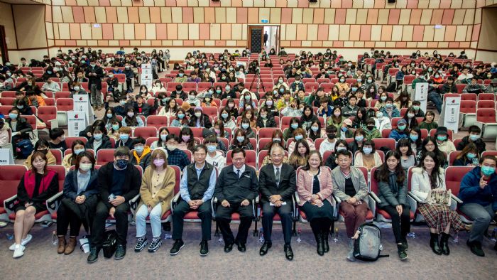 鄭文燦分享「青年政策與城市治理」拉近年輕族群距離 20210105185921289
