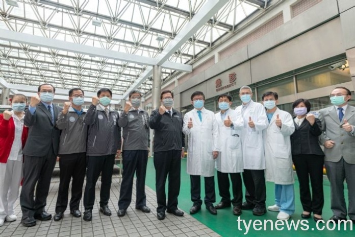 鄭文燦林口長庚慰勉醫護人員 肯定防疫貢獻致謝意