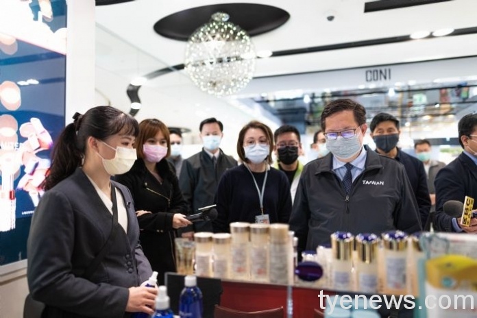鄭文燦視察大江購物中心防疫措施 讓消費者安心消費 20210131153020725 scaled 1
