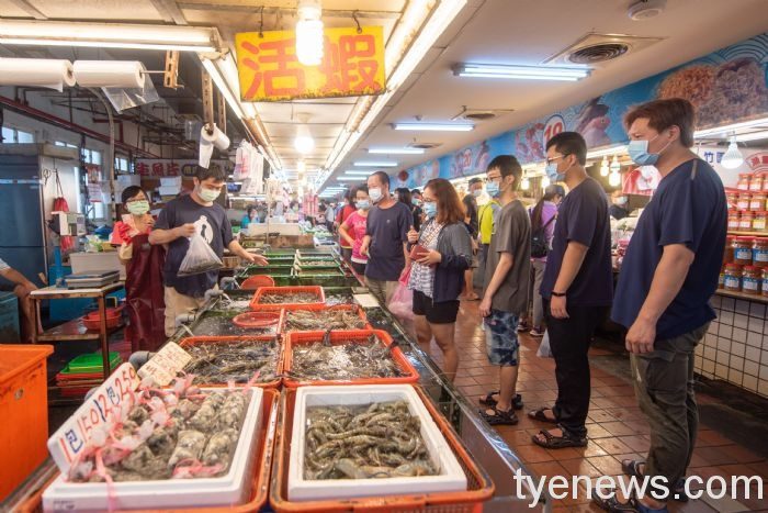 竹圍漁港魚貨直銷中心採總量管制人數,容留人數600控管150人。圖:市府提供 竹圍漁港魚貨直銷中心採總量管制人數,容留人數600控管150人。圖:市府提供