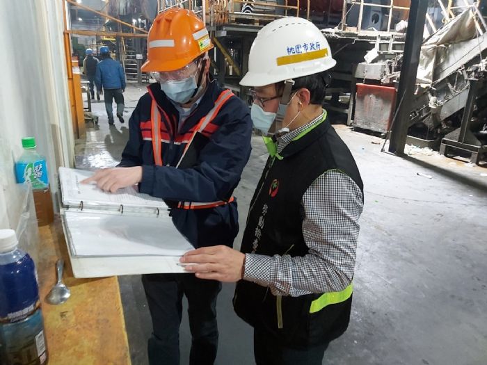 全台氣溫驟降 勞檢處:注意保暖 保障工作安全 2021171443 58 2