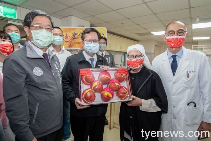 聖保祿醫護團隊春節期間辛苦值班 守護民眾健康 20212161413 52 1