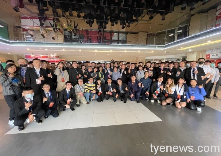 大滿貫!2021高雄國際發明展 龍華科大勇奪20金18銀6銅 2021高雄國際發明展 5