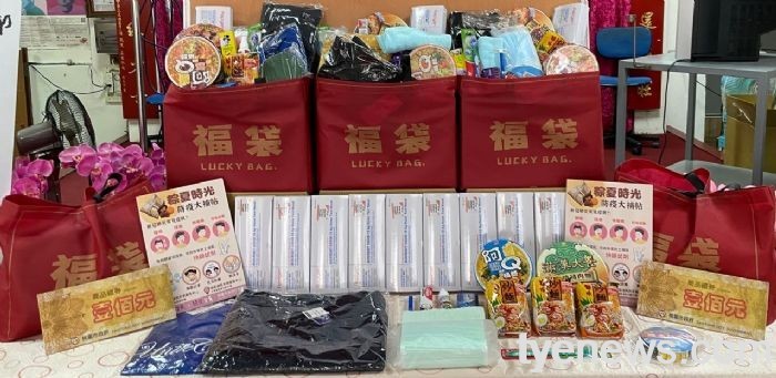 桃社會局關懷街友 贈端午防疫福袋