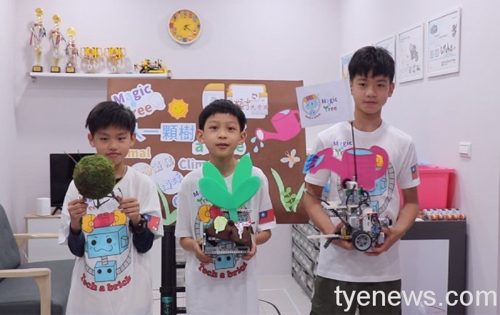「Robofest機器人大賽」 桃青年局指導團隊勇奪世界第一 20220601100415341