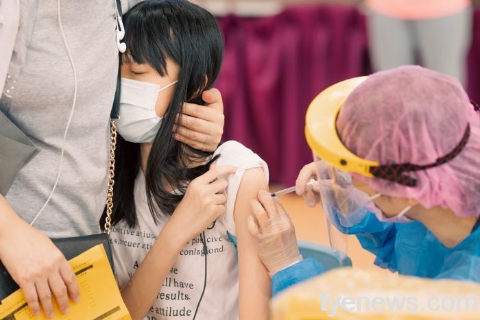 桃園巨蛋兒童BNT接種站 端午連假不打烊