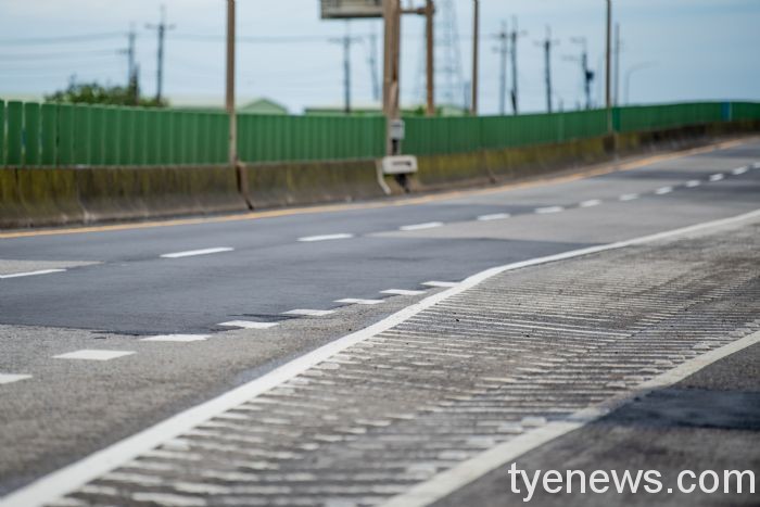 梅雨炸出800坑洞!台66、61線新屋段路面預計月底填補完成