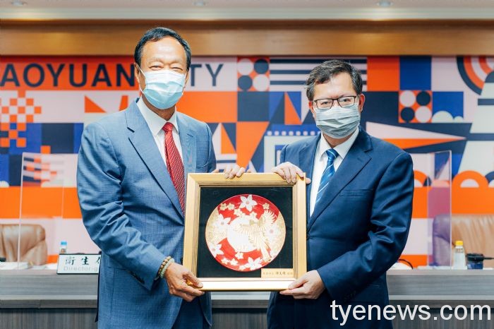 郭台銘捐1000台核酸檢測儀 鄭文燦:優先供長照機構使用 20220622143521542