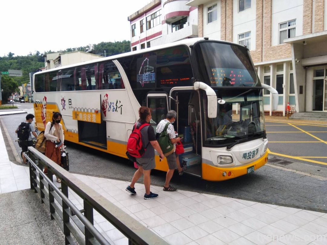 暑假出遊搭「台灣好行」48條路線 電子票證享半價優惠