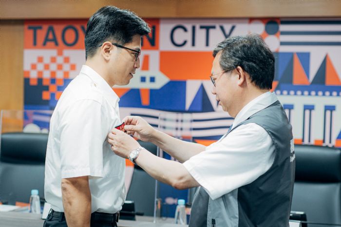 鄭文燦肯定第一線救災努力 4消防大隊長授階晉升警監 20220713164858542
