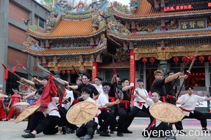 龍華科大燃燒「宋江魂」發揚傳統技藝文化 2022高雄內門宋江陣 龍華科大師生氣勢磅礡展現宋江魂 1