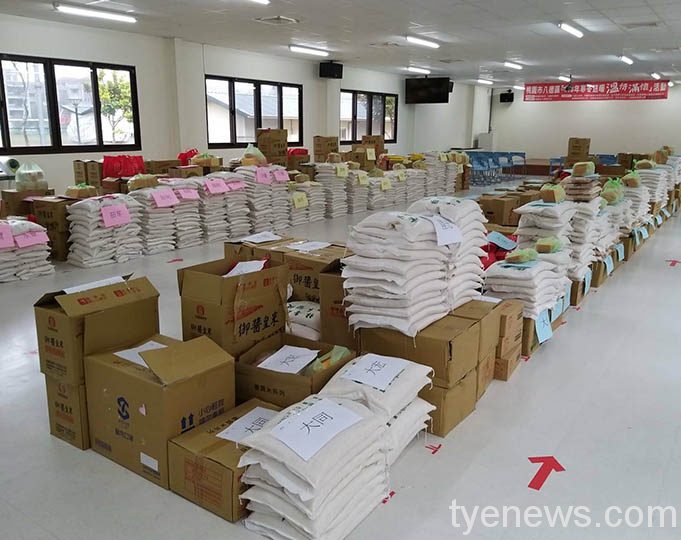 八德區公所舉辦「寒冬送暖」活動 逾1千戶家庭受惠 203393 1