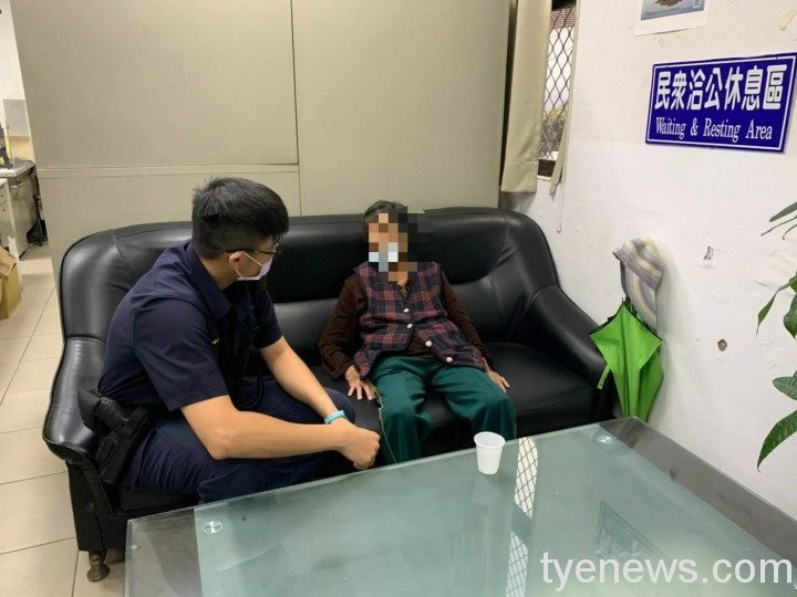 九旬失智老婦散步不慎迷路 大安所暖警助聯繫家人帶回 209817