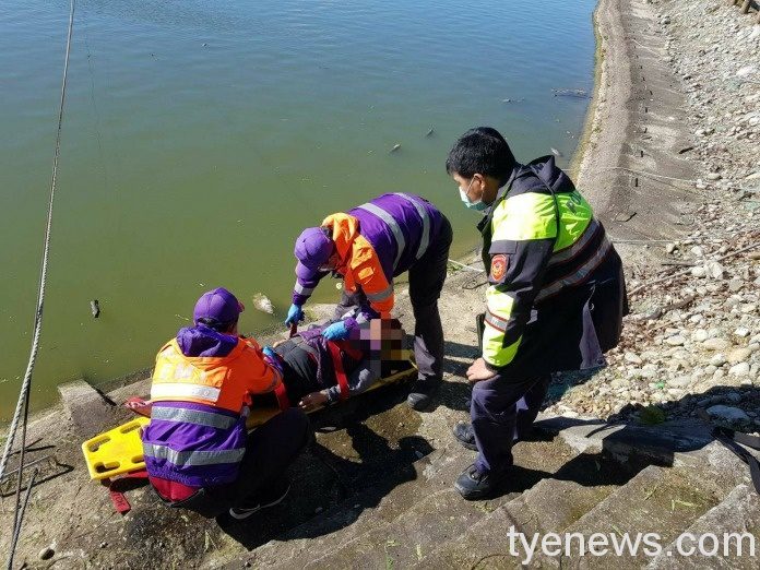 8旬老婦不慎跌落池塘 廣興派出所與民合作急送醫