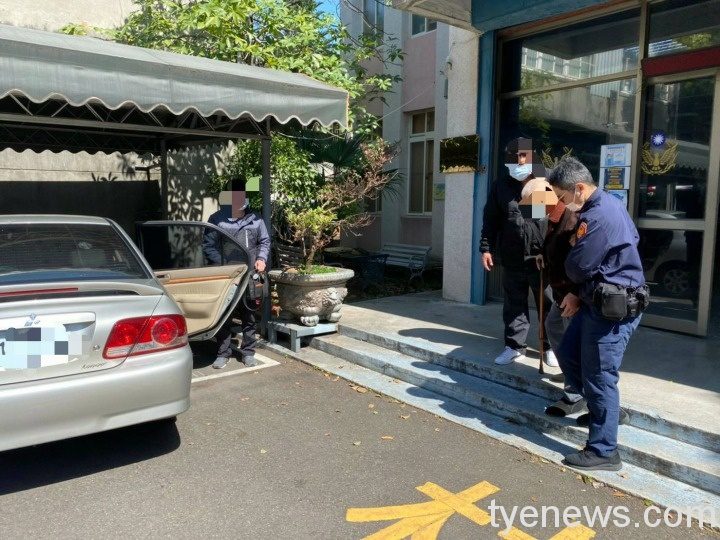 老翁獨自外出迷途街頭 八德所與熱心民眾助返家 277280