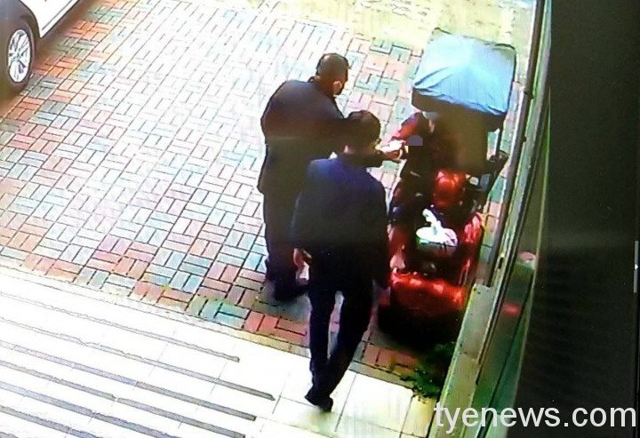 老婦電動車沒電無奈受困 廣興所暖警助平安返家 297031