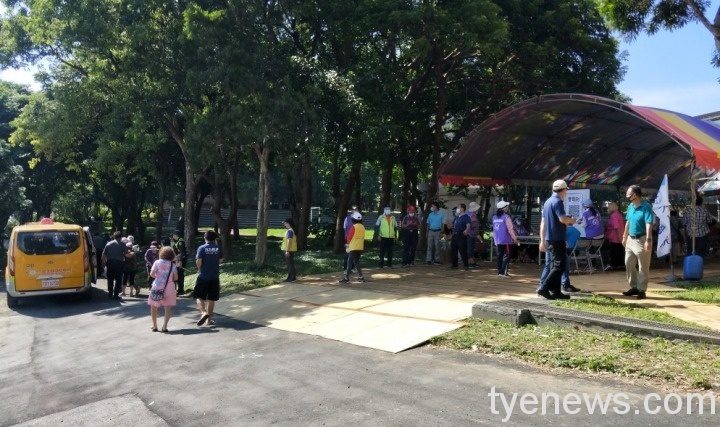 楊梅區接種站別出心裁 小提琴現場演奏真溫馨 3 18