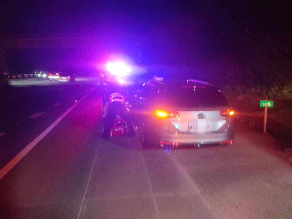 中年男情緒低落 車停國道路肩疑自傷割腕 374628