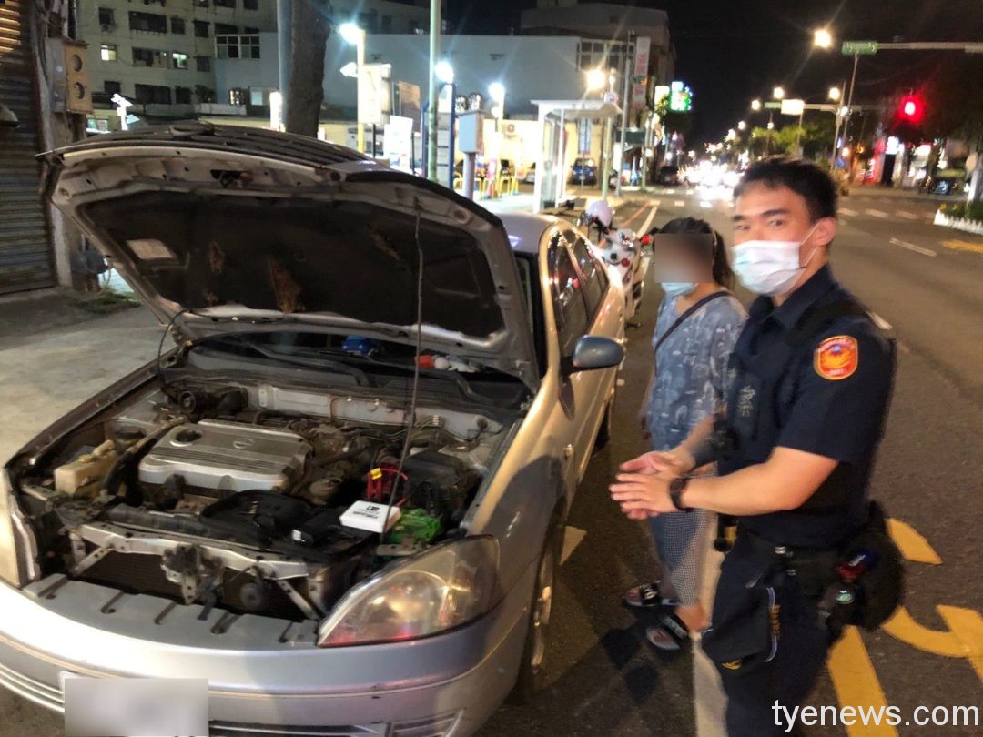 婦急返家遇電瓶沒電 平鎮暖警伸援化解危機