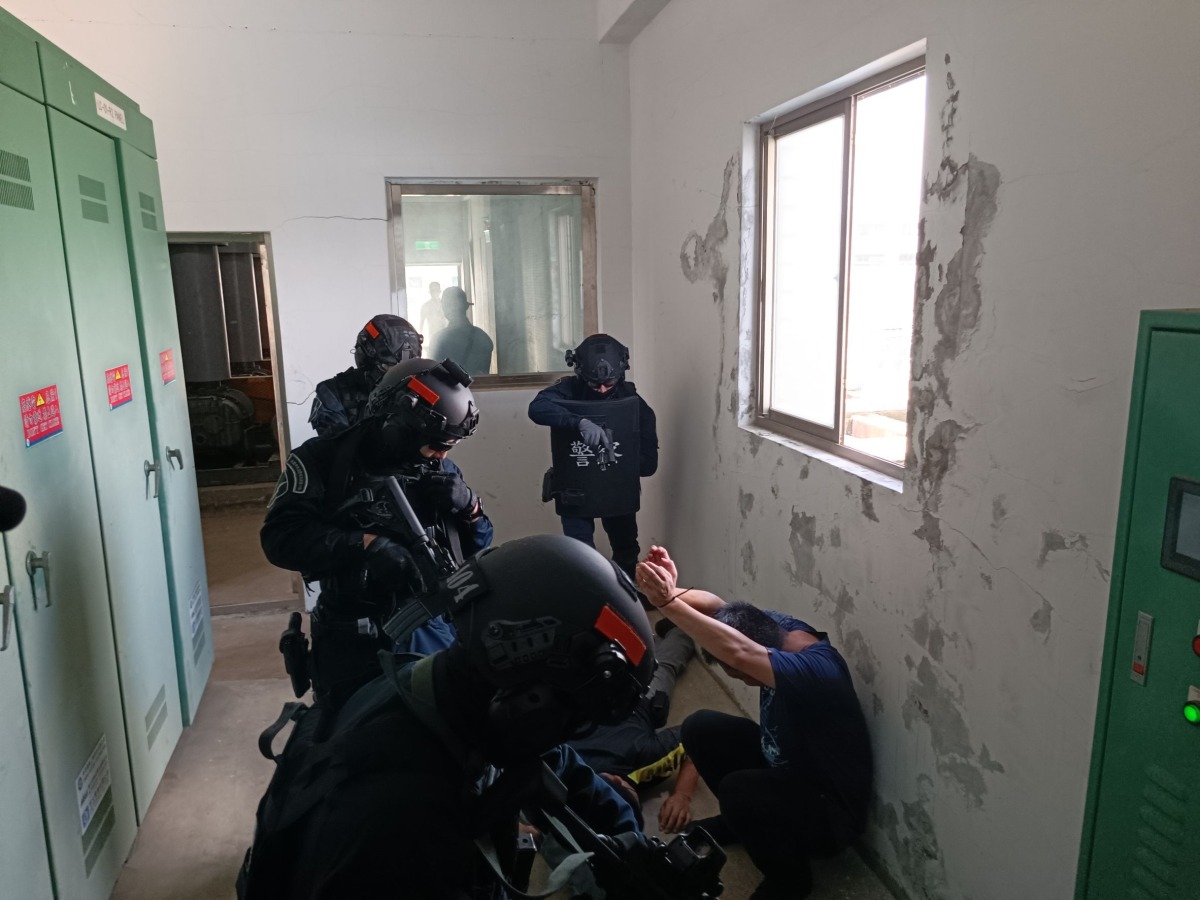 【有片】桃警平鎮自來水廠實境演練 模擬反恐作戰過程逼真 424632