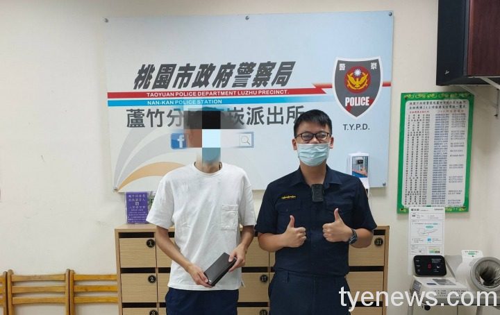【有片】男子加油錢包忘車頂揚長而去 掉路中巧遇巡邏警 426176