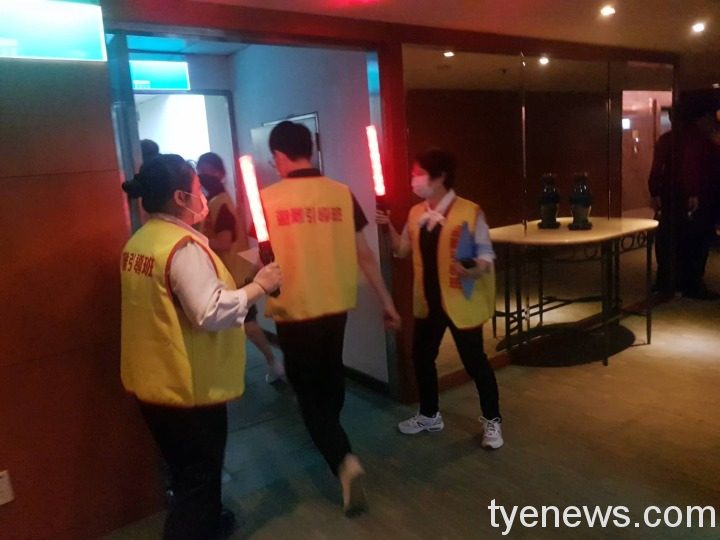 桃園消防二大隊模擬大樓火警 提升場所人員自救能力 426302