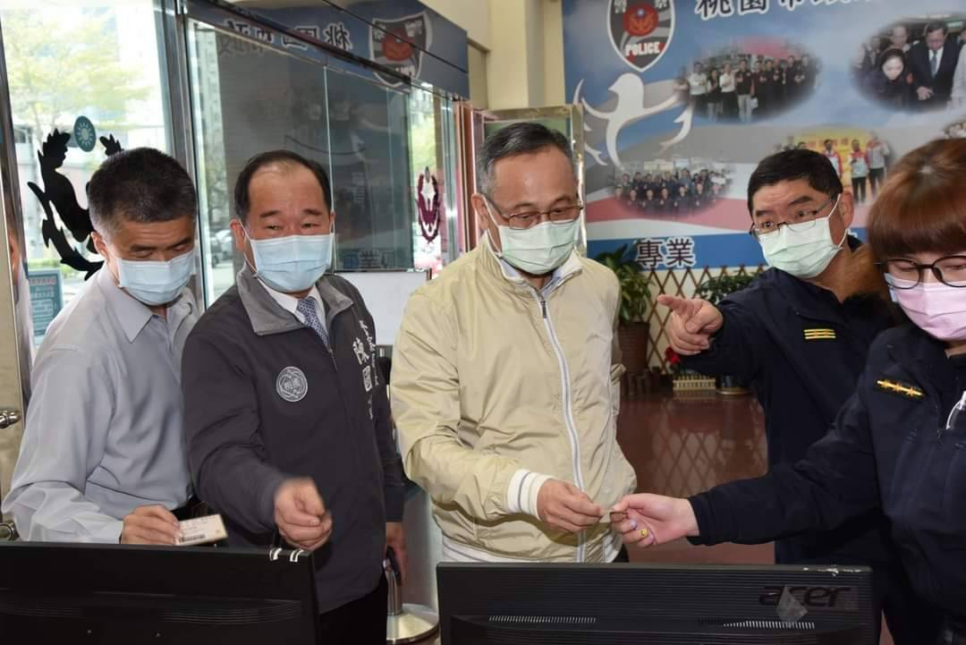桃市員警全力動員防堵疫情 署長陳家欽親赴慰勞 426539