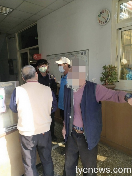 老翁外出訪友迷途徒步14公里 外社派出所貼心載回家 468105 scaled 1