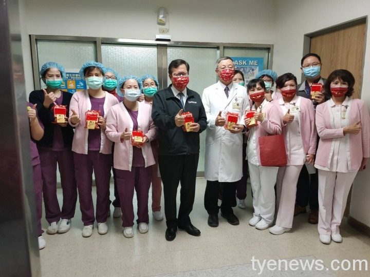 守護民眾健康24H堅守崗位 鄭文燦前往桃榮慰問一線醫護 5 4 4