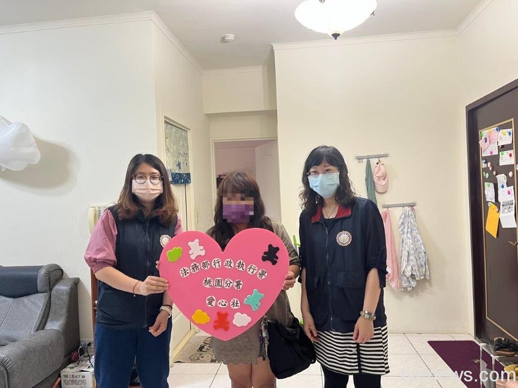 16歲少女休學打工撐家計引鼻酸 桃園分署暖心慰問 599F7F9F B39E 4AA2 98AA BEF392002F48