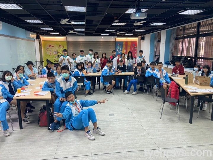 陽明高中少年教練培訓營 不插電課程展現學子創意 6 9