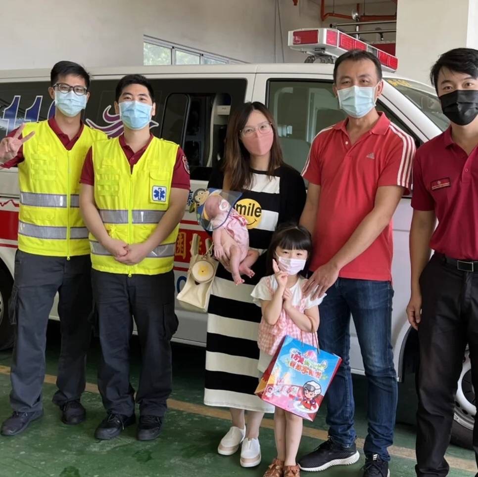 機率僅8萬分之1!八德產婦救護車上急產 女嬰竟裹羊膜出生 61654F3C 33F1 4A31 892F C42E6BA1131B