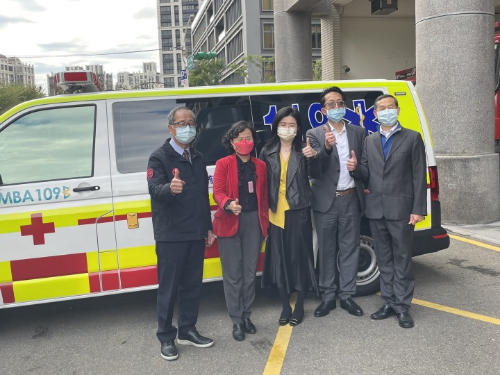 圓點奈米捐救護車及心電圖監測器 桃市消防如虎添翼 7 1